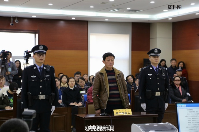 深圳律师内蒙古农民无证收购玉米获刑 再审改判无罪